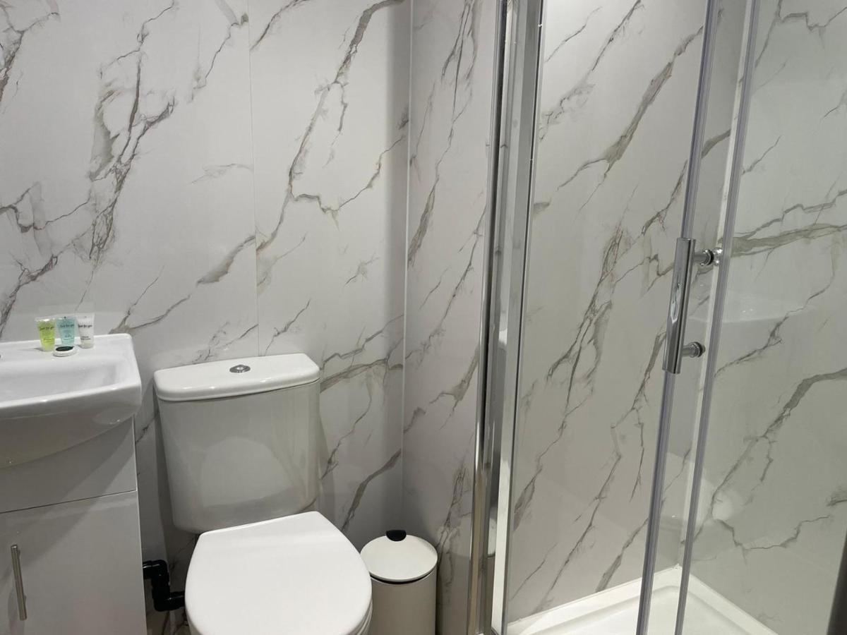 Phoenix Pods Hotel Liverpool Bagian luar foto