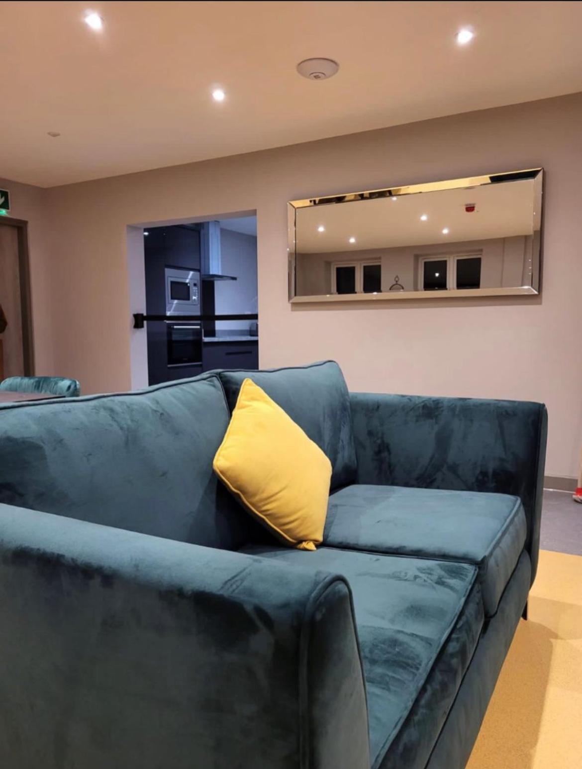 Phoenix Pods Hotel Liverpool Bagian luar foto